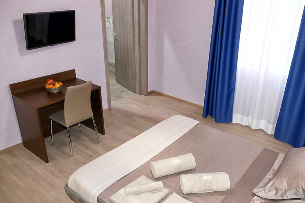 Cairoli Exclusive Rooms & Suite Бриндизи Екстериор снимка
