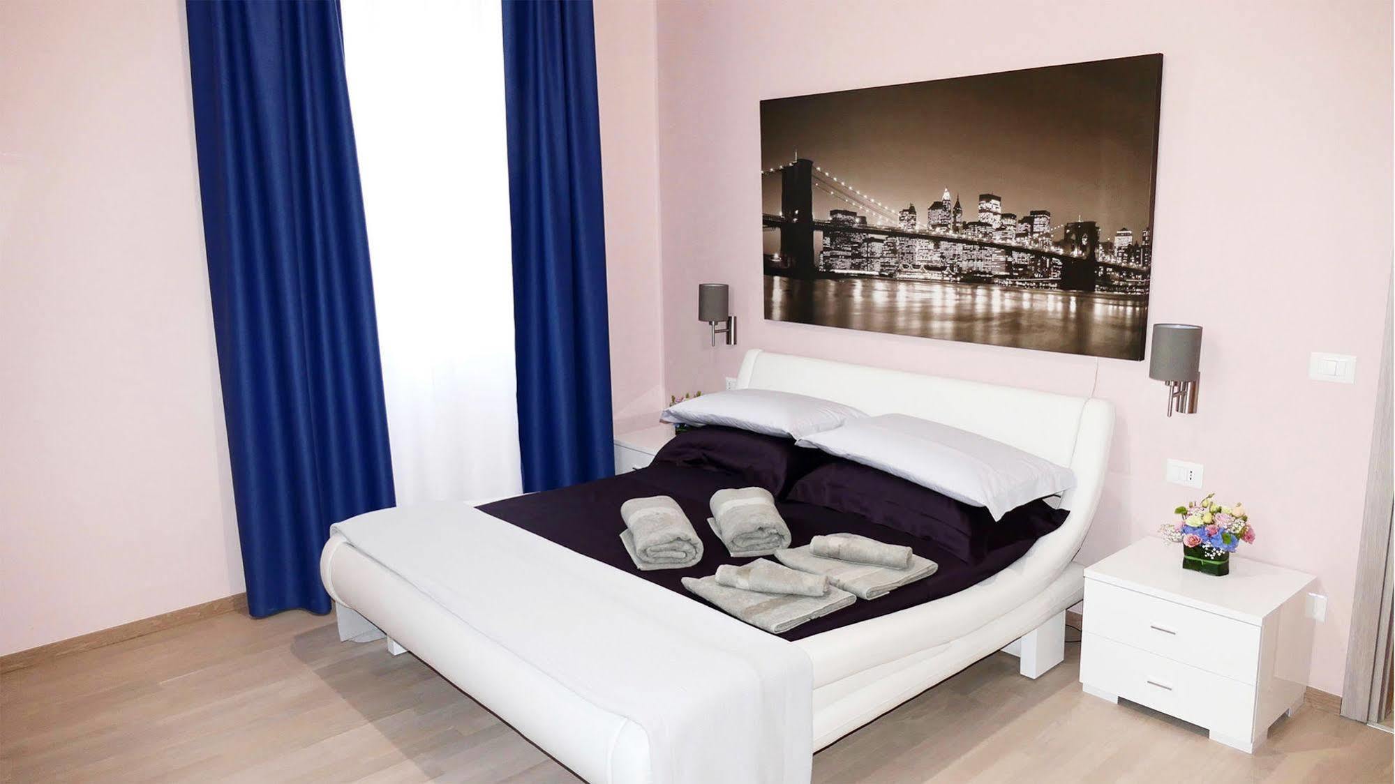 Cairoli Exclusive Rooms & Suite Бриндизи Екстериор снимка