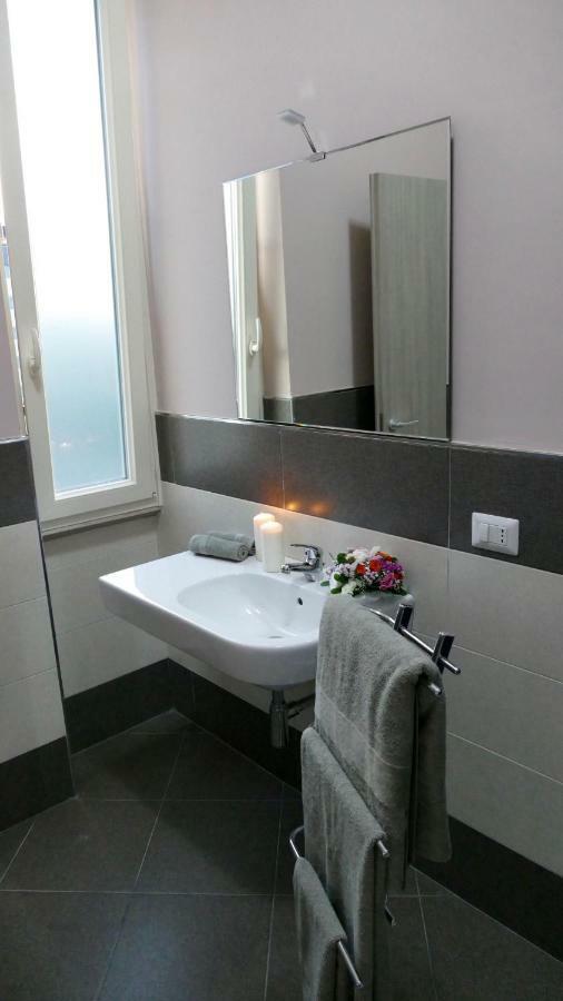 Cairoli Exclusive Rooms & Suite Бриндизи Екстериор снимка