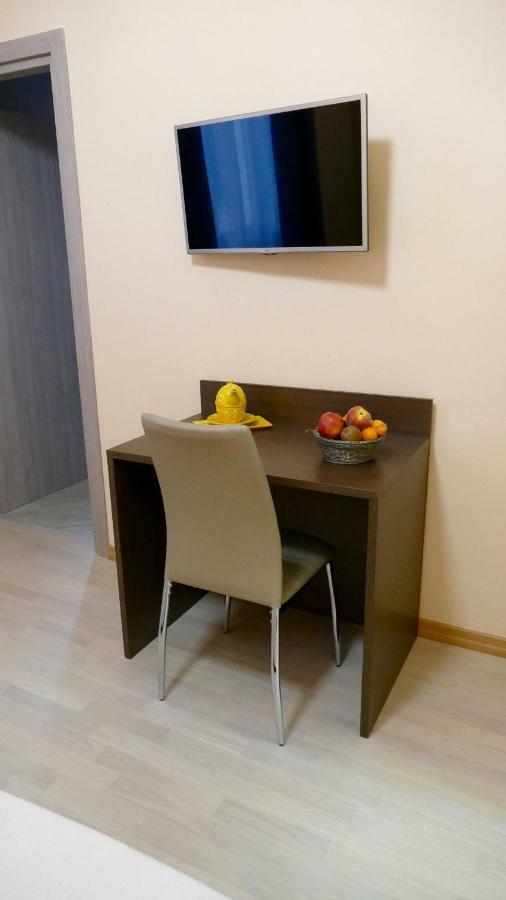 Cairoli Exclusive Rooms & Suite Бриндизи Екстериор снимка