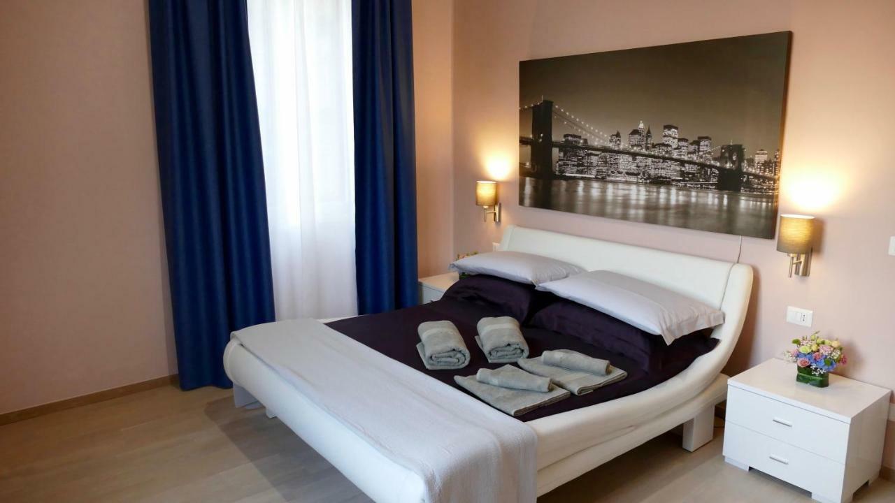 Cairoli Exclusive Rooms & Suite Бриндизи Екстериор снимка